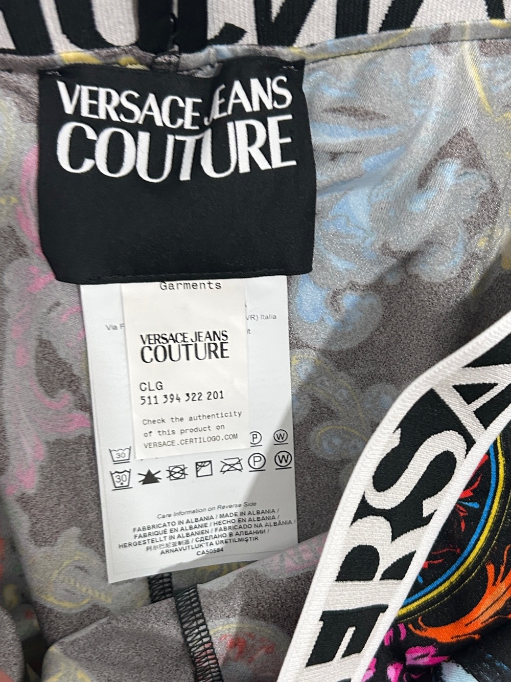 Versace Jeans Couture Black Baroque Print Jersey Leggings and top size 6 medium - Picture 11 of 16